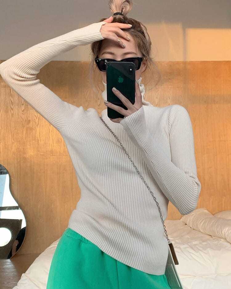 Oriana | Jersey de Punto Cuello Alto Ajustado